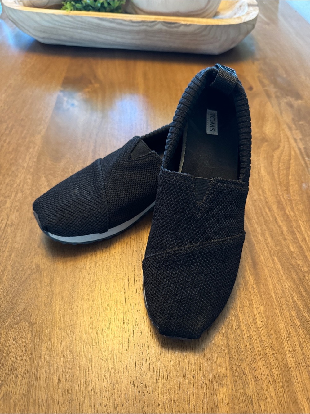 TOMS Black Woven Slip-On Casual Sneakers